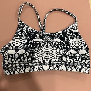 Lululemon Yoga Flo Y Bra